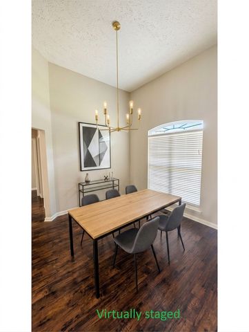 2102 Loudenslager Dr, Thompsons Station, TN 37179
