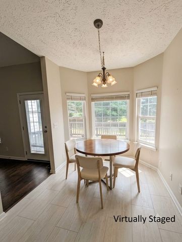 2102 Loudenslager Dr, Thompsons Station, TN 37179