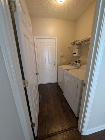 2102 Loudenslager Dr, Thompsons Station, TN 37179