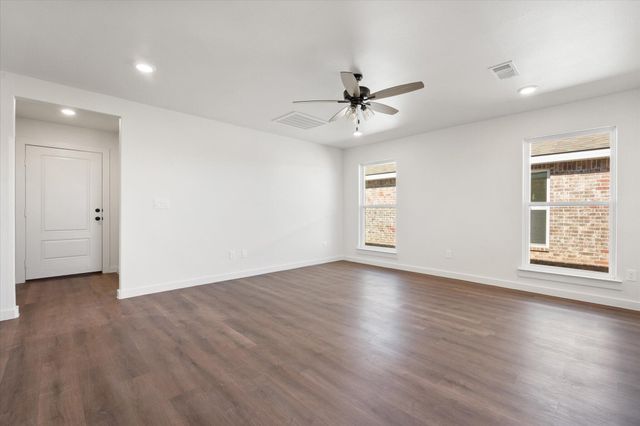 2401 Eureka Avenue, Lubbock, TX 79407