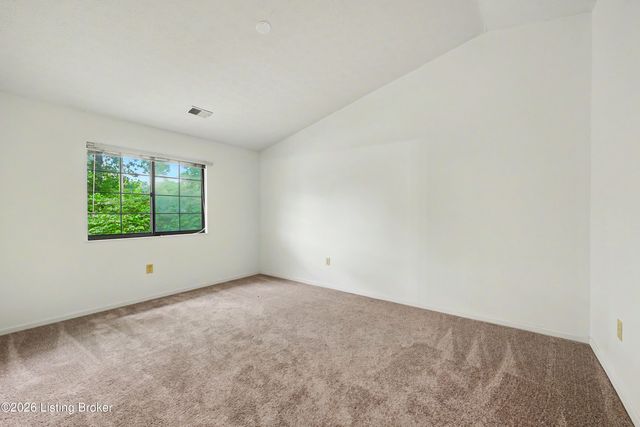 10501 McMeekin Ln 208, Louisville, KY 40223