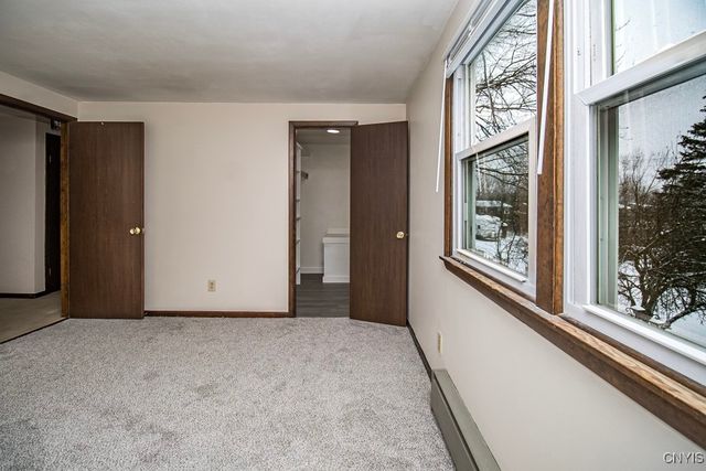 7348 Farmstead Road, Clay, NY 13088