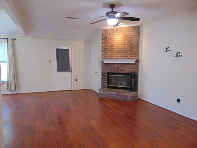 1425 Sunnymeadow Road, Lancaster, TX 75134