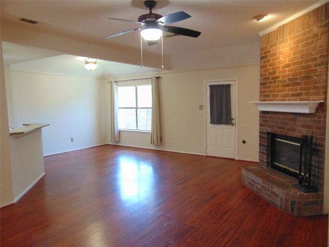 1425 Sunnymeadow Road, Lancaster, TX 75134