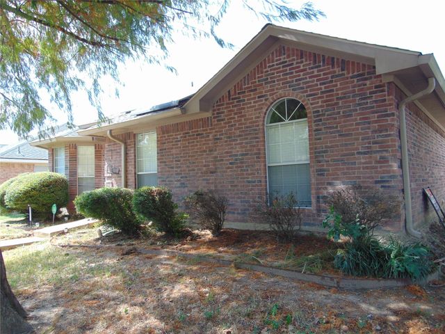1425 Sunnymeadow Road, Lancaster, TX 75134