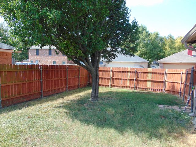 1425 Sunnymeadow Road, Lancaster, TX 75134