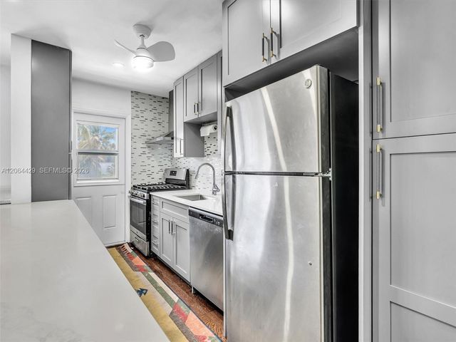 15 NW 204th Street 30, Miami Gardens, FL 33169