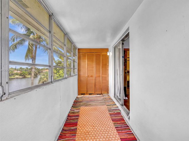 15 NW 204th Street 30, Miami Gardens, FL 33169