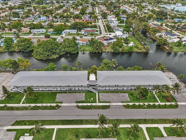 15 NW 204th Street 30, Miami Gardens, FL 33169