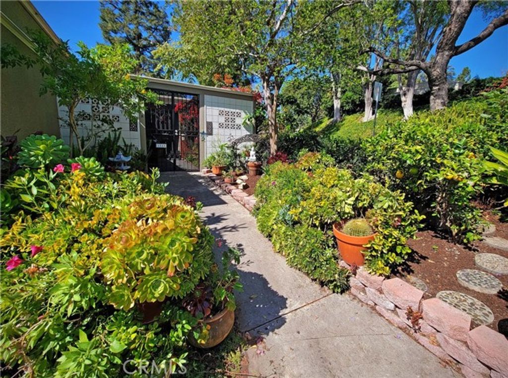 494 Calle Cadiz Unit A, Laguna Woods, CA 92637