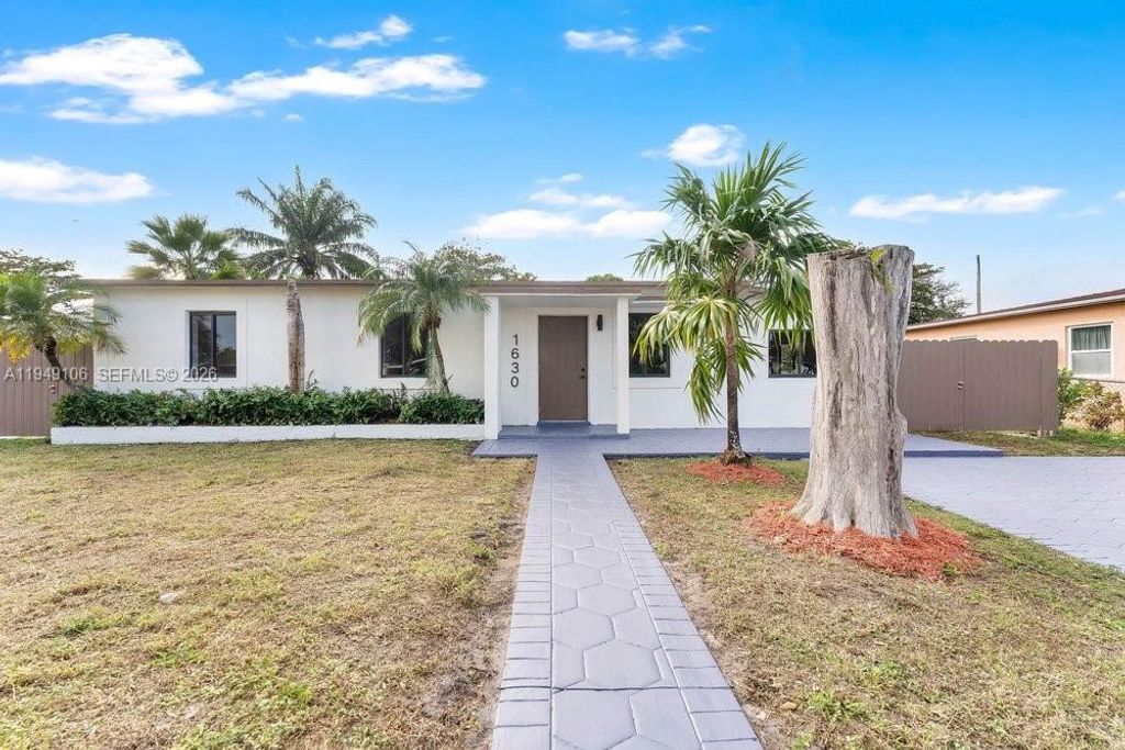 1630 NW 14th Ct, Fort Lauderdale, FL 33311