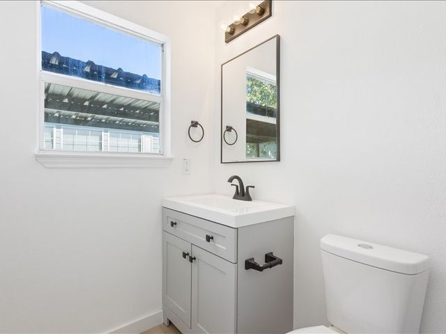 1901 S 16th Street A, Waco, TX 76706