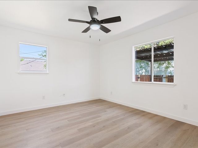 1901 S 16th Street A, Waco, TX 76706