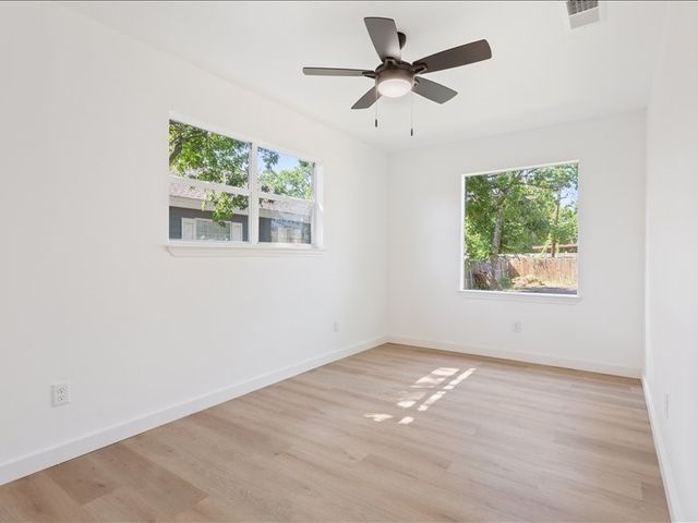 1901 S 16th Street A, Waco, TX 76706