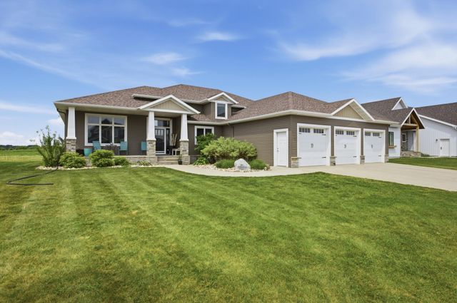441 Tessa Drive, Moorhead, MN 56560