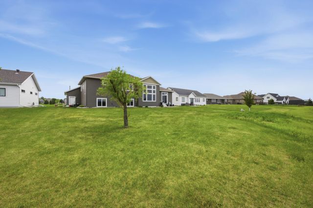 441 Tessa Drive, Moorhead, MN 56560