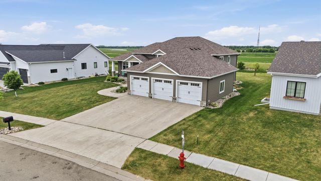 441 Tessa Drive, Moorhead, MN 56560