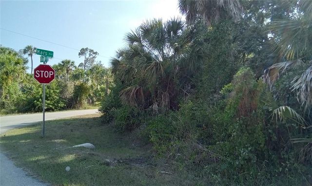 BLUEBERRY ROAD, North Port, FL 34288
