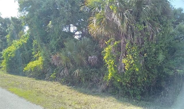 BLUEBERRY ROAD, North Port, FL 34288