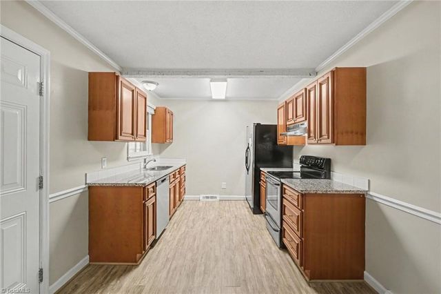 5210 Ashlyn Drive, Winston-salem, NC 27106