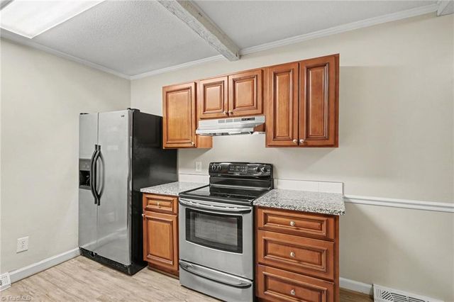 5210 Ashlyn Drive, Winston-salem, NC 27106