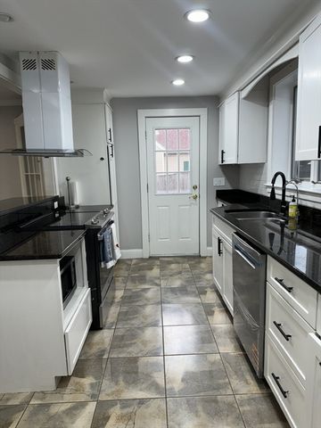 58 Hartford Street, Natick, MA 01760