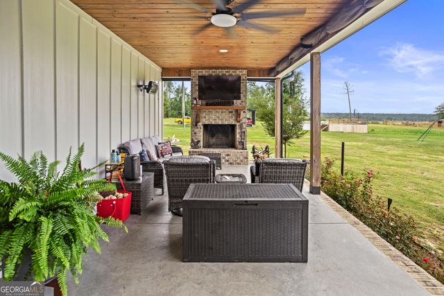 1501 Old Savannah Road, Vidalia, GA 30474