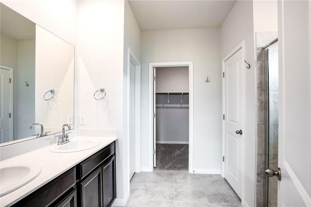 421 Autumn Leaf RD, Hutto, TX 78634