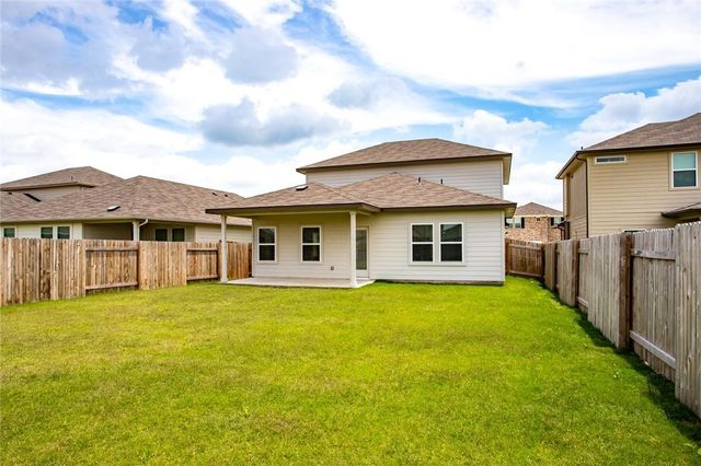 421 Autumn Leaf RD, Hutto, TX 78634