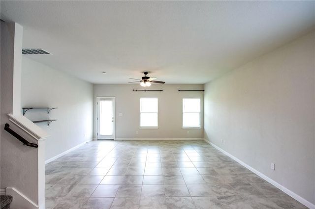 421 Autumn Leaf RD, Hutto, TX 78634