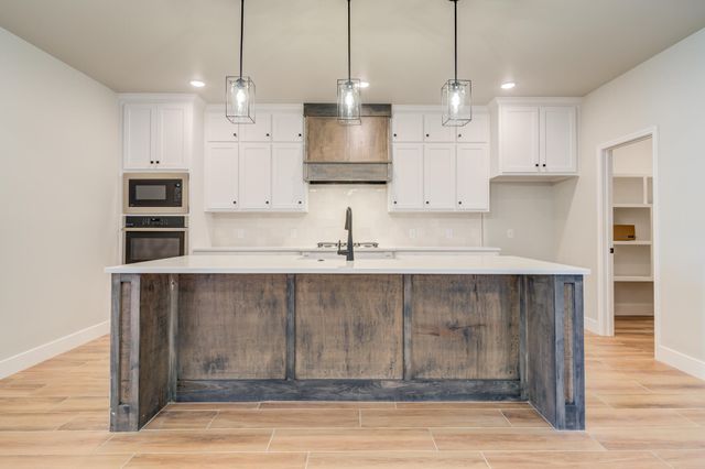 7805 54th Street, Lubbock, TX 79407