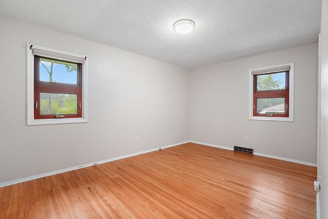 13808 Scott Street, Burnsville, MN 55337