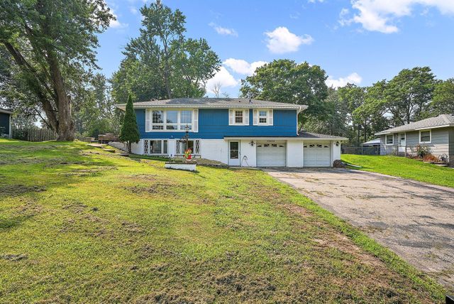 13808 Scott Street, Burnsville, MN 55337