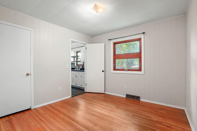 13808 Scott Street, Burnsville, MN 55337