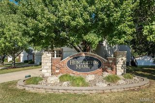 64 Hunting Manor, St Charles, MO 63303