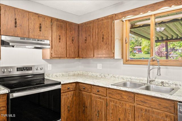 263 Fain Road, Blountville, TN 37617