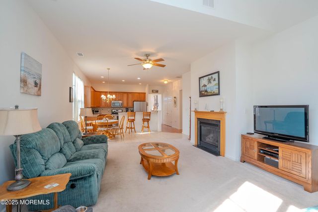 45 Banbury Lane, Jackson, NJ 08527