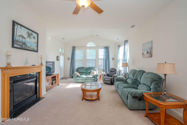 45 Banbury Lane, Jackson, NJ 08527