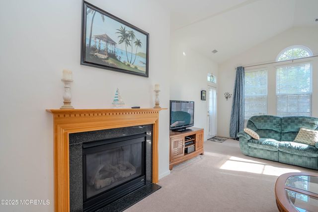 45 Banbury Lane, Jackson, NJ 08527