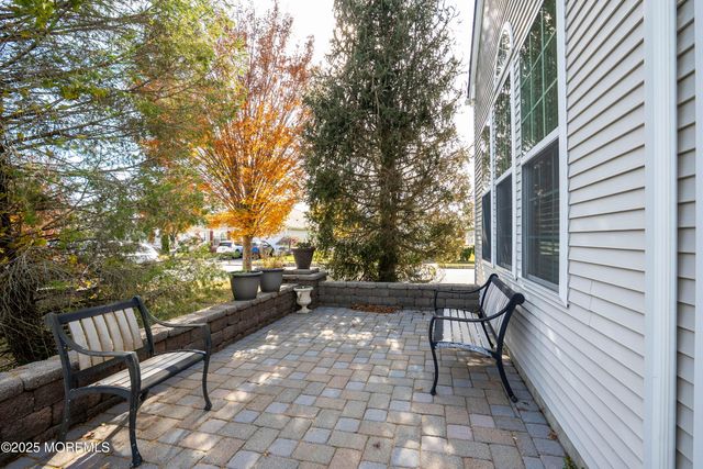 45 Banbury Lane, Jackson, NJ 08527