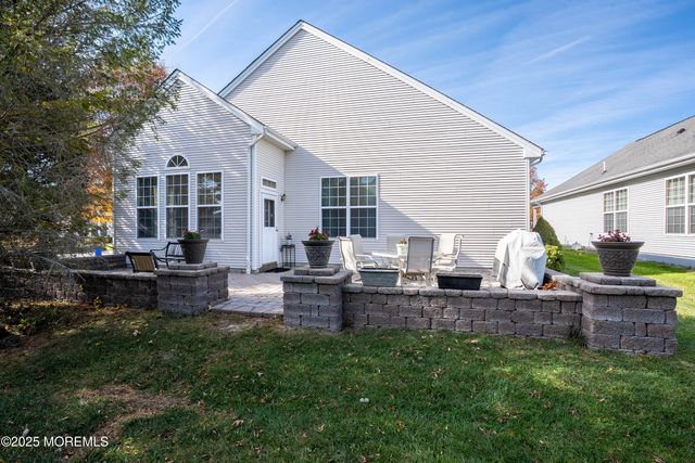 45 Banbury Lane, Jackson, NJ 08527