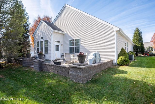 45 Banbury Lane, Jackson, NJ 08527