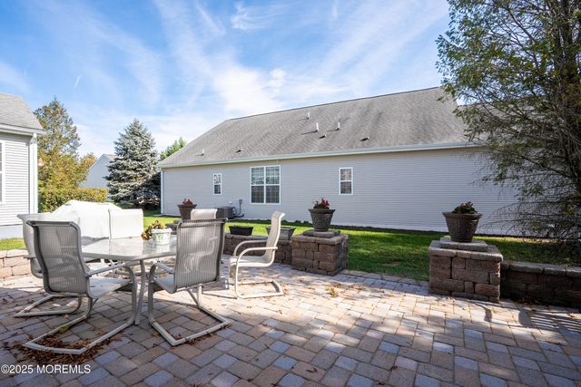 45 Banbury Lane, Jackson, NJ 08527