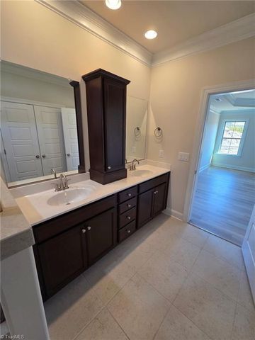 1555 Oakbluffs Drive, Colfax, NC 27235