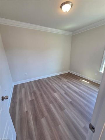 1555 Oakbluffs Drive, Colfax, NC 27235