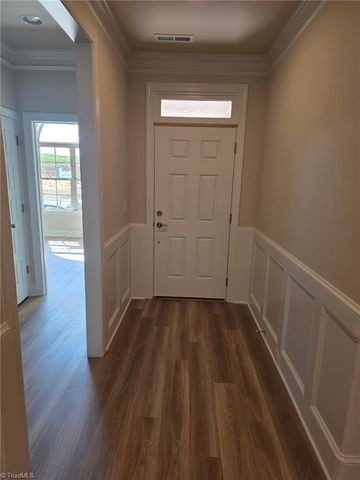 1555 Oakbluffs Drive, Colfax, NC 27235