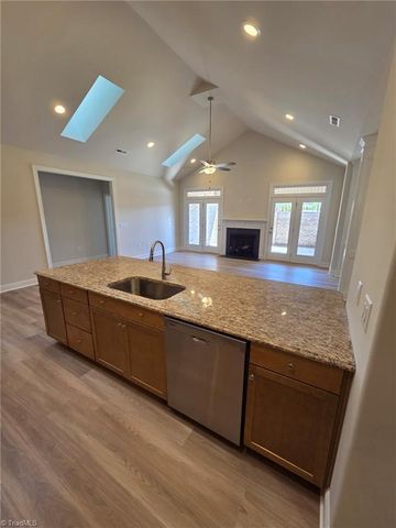 1555 Oakbluffs Drive, Colfax, NC 27235