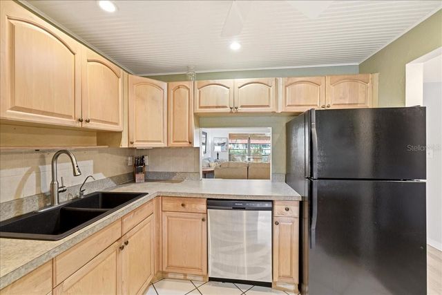 4111 LA COSTA COVE 4111, Bradenton, FL 34210