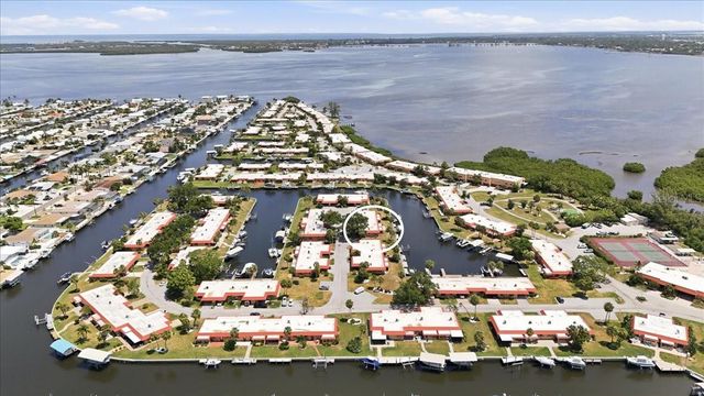 4111 LA COSTA COVE 4111, Bradenton, FL 34210