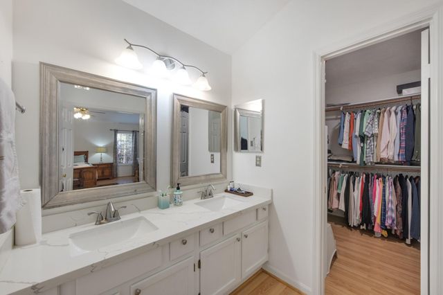 30 Eagle Rock Pl, The Woodlands, TX 77381